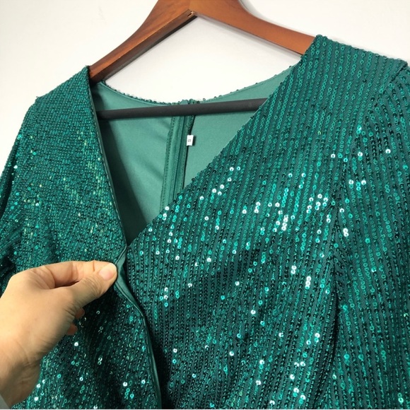 Gorgeous Dark Green Sequin Formal wrap Dress V-neck Long sleeve front Slit curve - Picture 6 of 11
